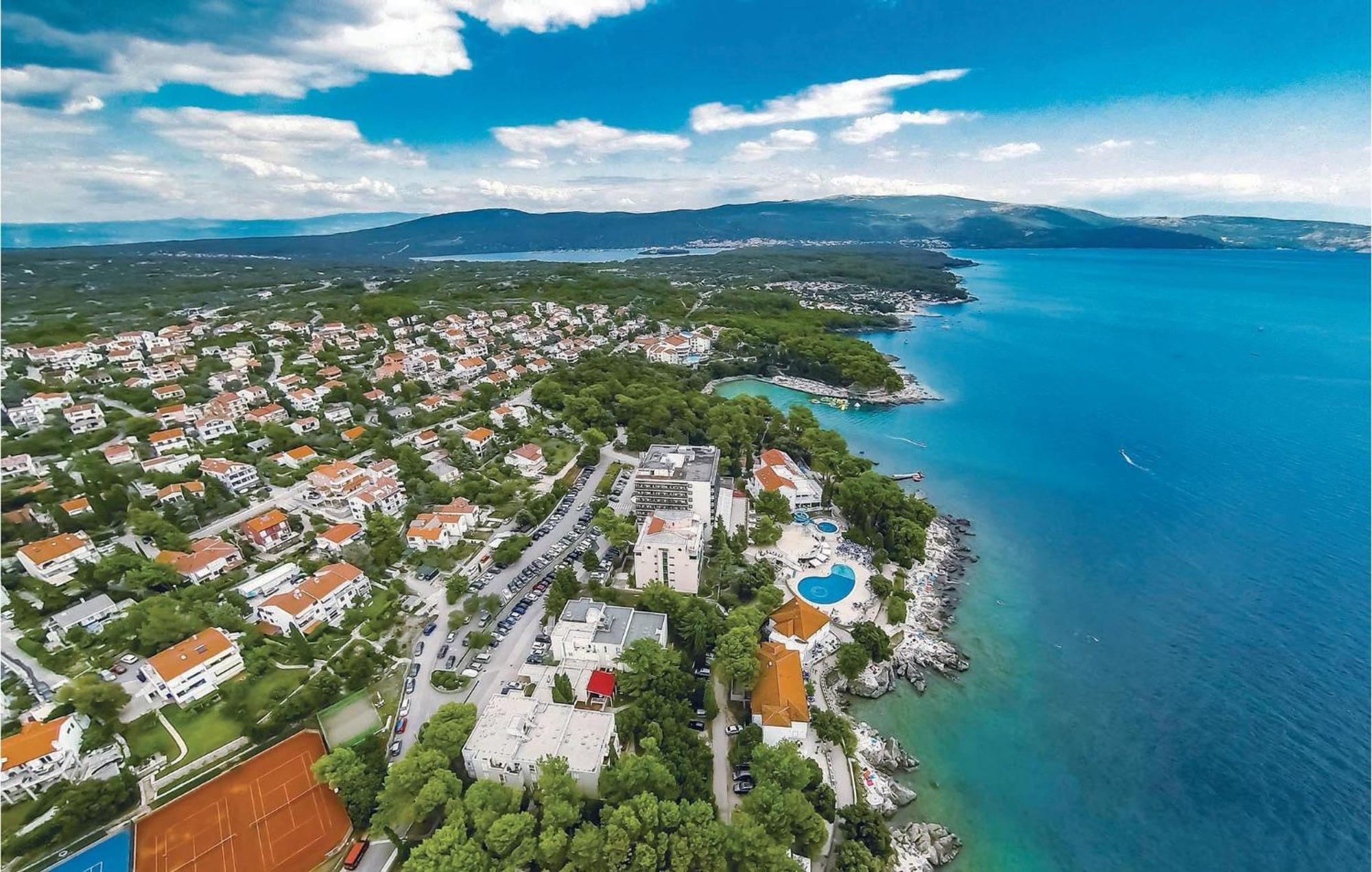 Beautiful Apartment In Pinezici With Wifi Exterior foto