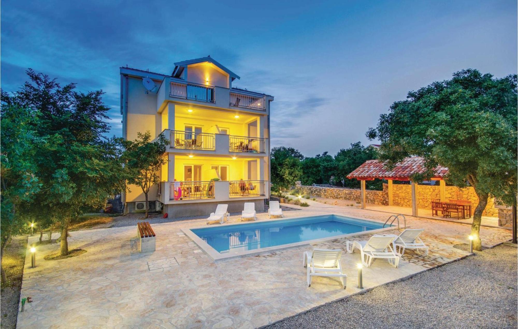 Beautiful Apartment In Pinezici With Wifi Exterior foto